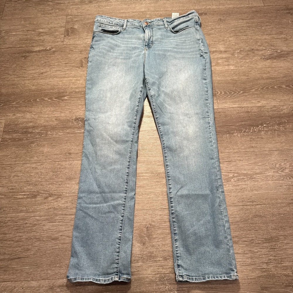 Levis Jeans Womens 36 Blue Denim Totally Shaping Straight 36x31 Lounge Adult
